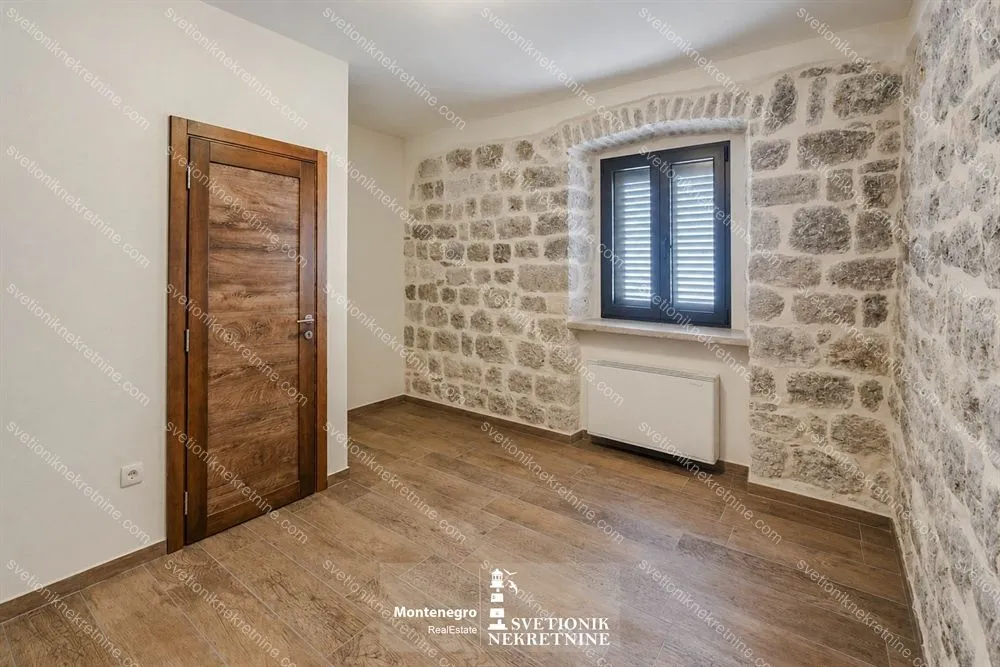 Prodaja, kuća, 130m², Muo, Kotor