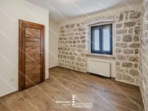 Prodaja, kuća, 130m², Muo, Kotor - image 8