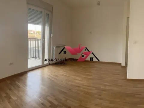 Prodaja, dvosoban stan, 42m², Ledine, Beograd