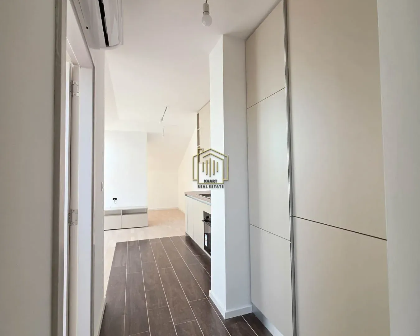 Prodaja, jednosoban stan, 52m², Tološi, Podgorica