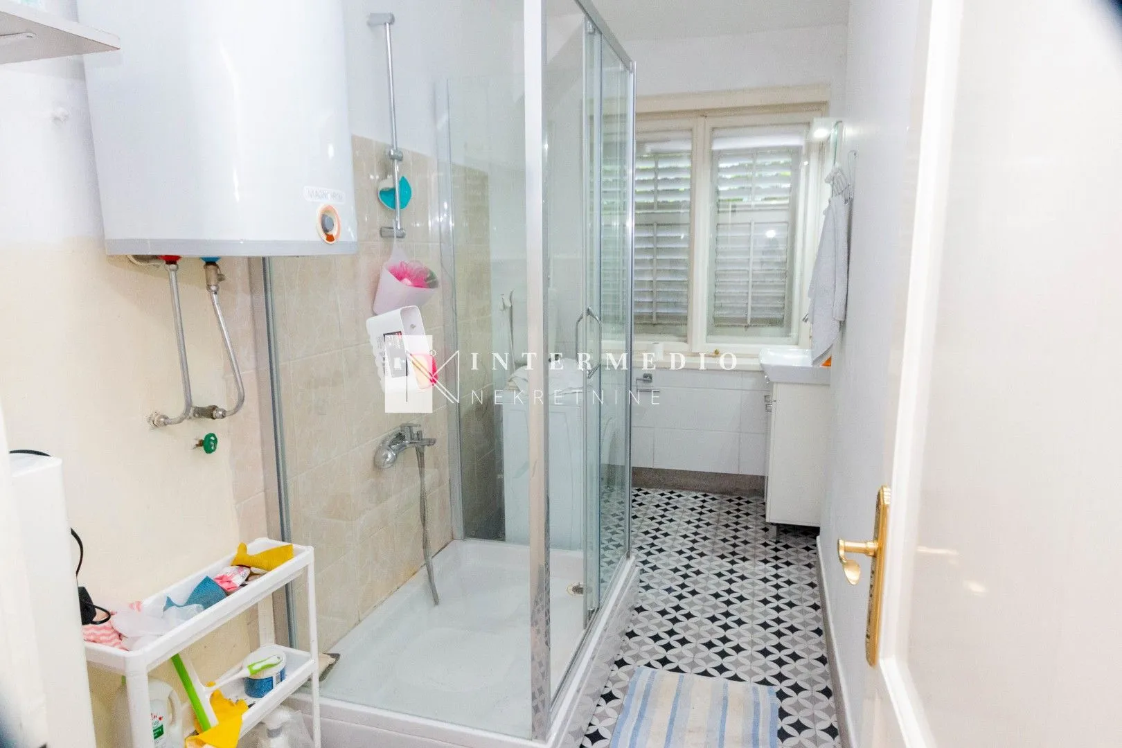 Prodaja, dvosoban stan, 73m², Topla, Herceg Novi