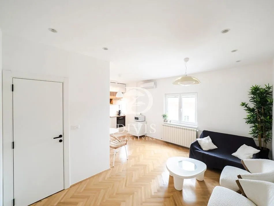 Sale, three bedroom apartment, 56m², Stari Grad, Beograd