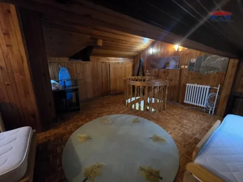 Izdavanje, trosoban stan, 80m², Centar, Novi Sad - image 8