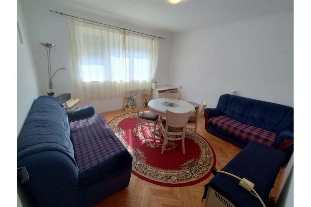 Izdavanje, jednosoban stan, 36m², Niš, Srbija