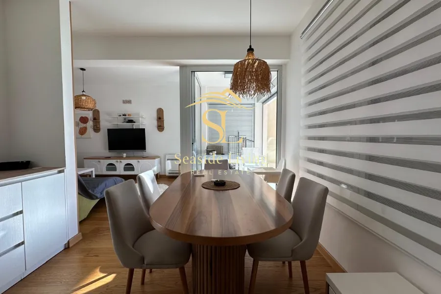 Prodaja, dvosoban stan, 86m², Dobrota, Kotor