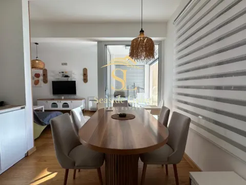 Sale, two bedroom apartment, 86m², Dobrota, Kotor - image 9