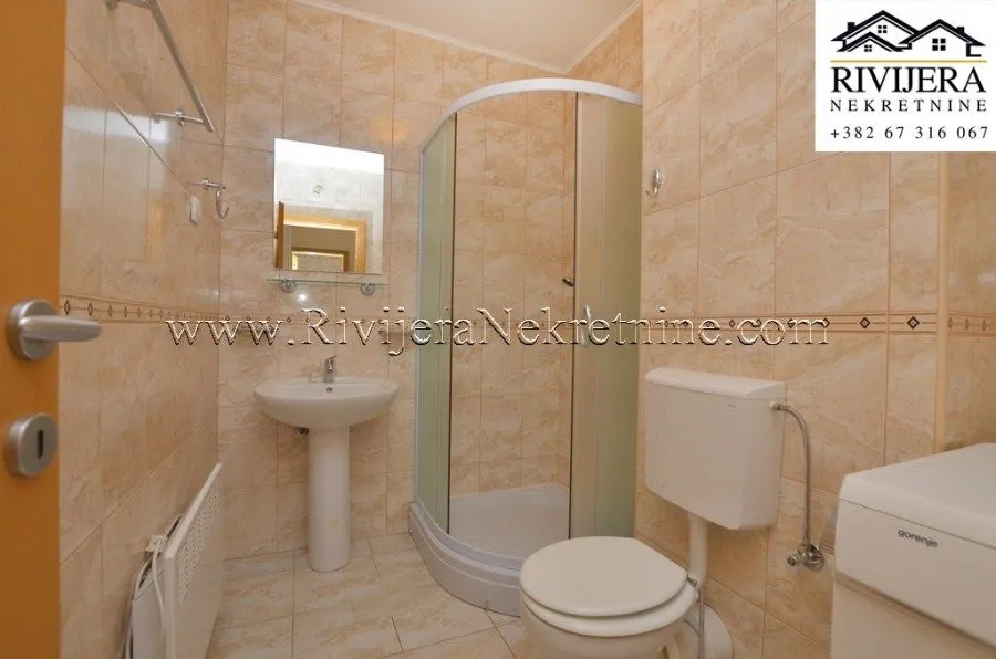 Prodaja, dvosoban stan, 121m², Baošići, Herceg Novi