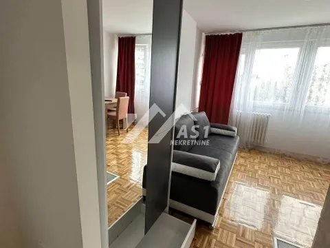 Izdavanje, jednosoban stan, 38m², Liman 2, Novi Sad Sve Podlokacije - image 2