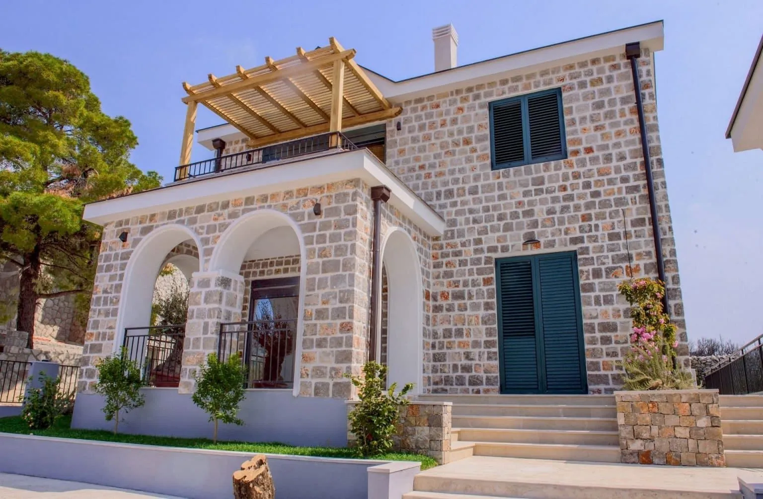 Prodaja, kuća, 200m², Tivat, Crna Gora