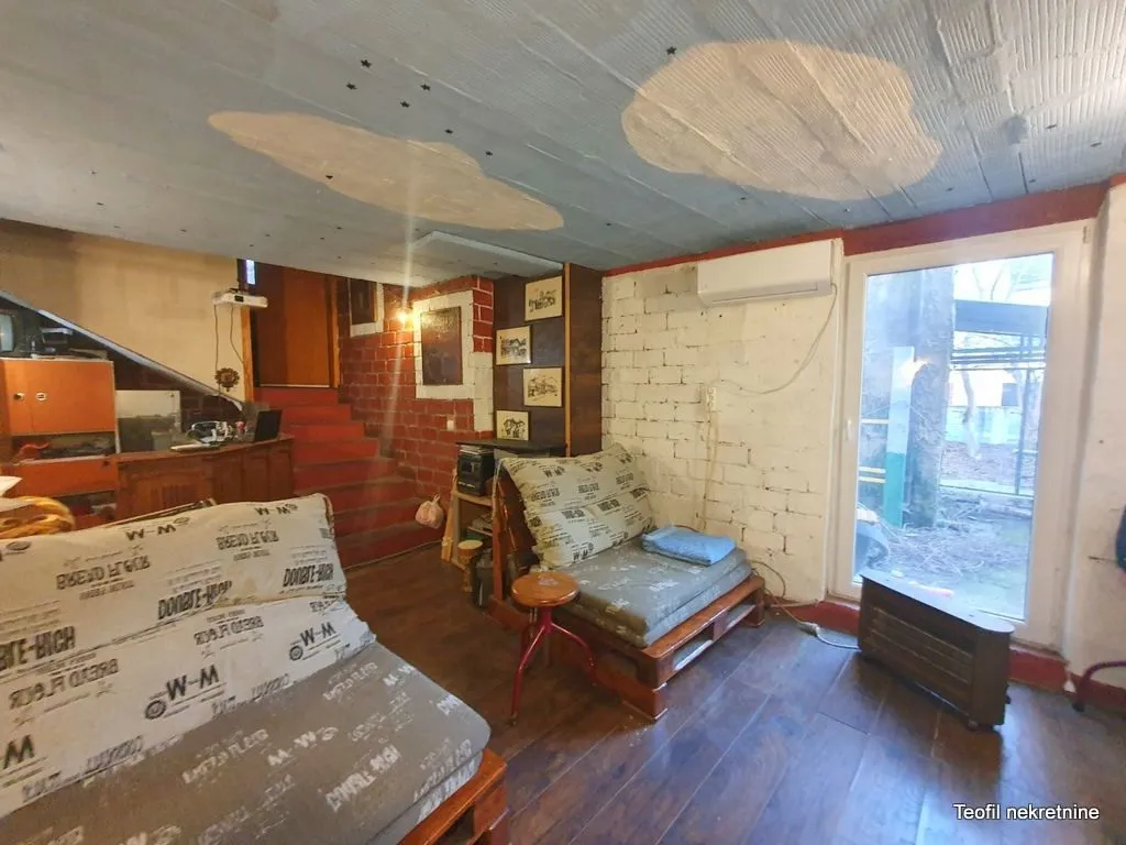 Sale, house, 220m², Cvetkova Pijaca, Zvezdara Sve Podlokacije