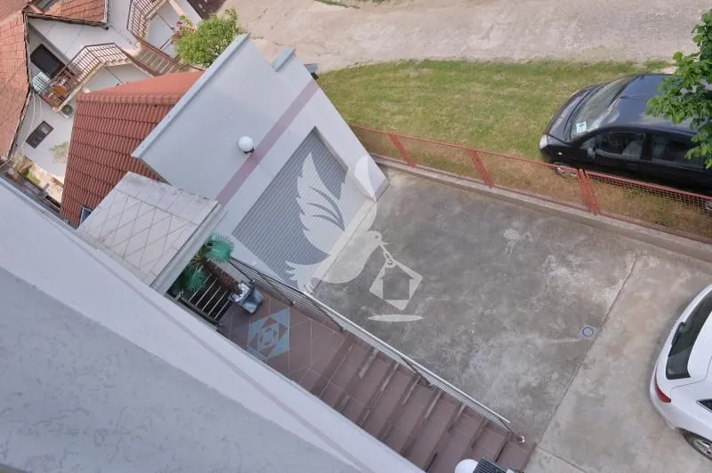 Sale, house, 554m², Mladenovac, Beograd