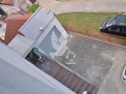 Sale, house, 554m², Mladenovac, Beograd - image 19