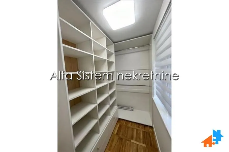 Rent, two bedroom apartment, 55m², Stari Grad, Beograd