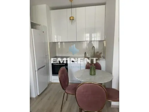 Rent, two bedroom apartment, 39m², Gundulićev Venac, Beograd - image 5