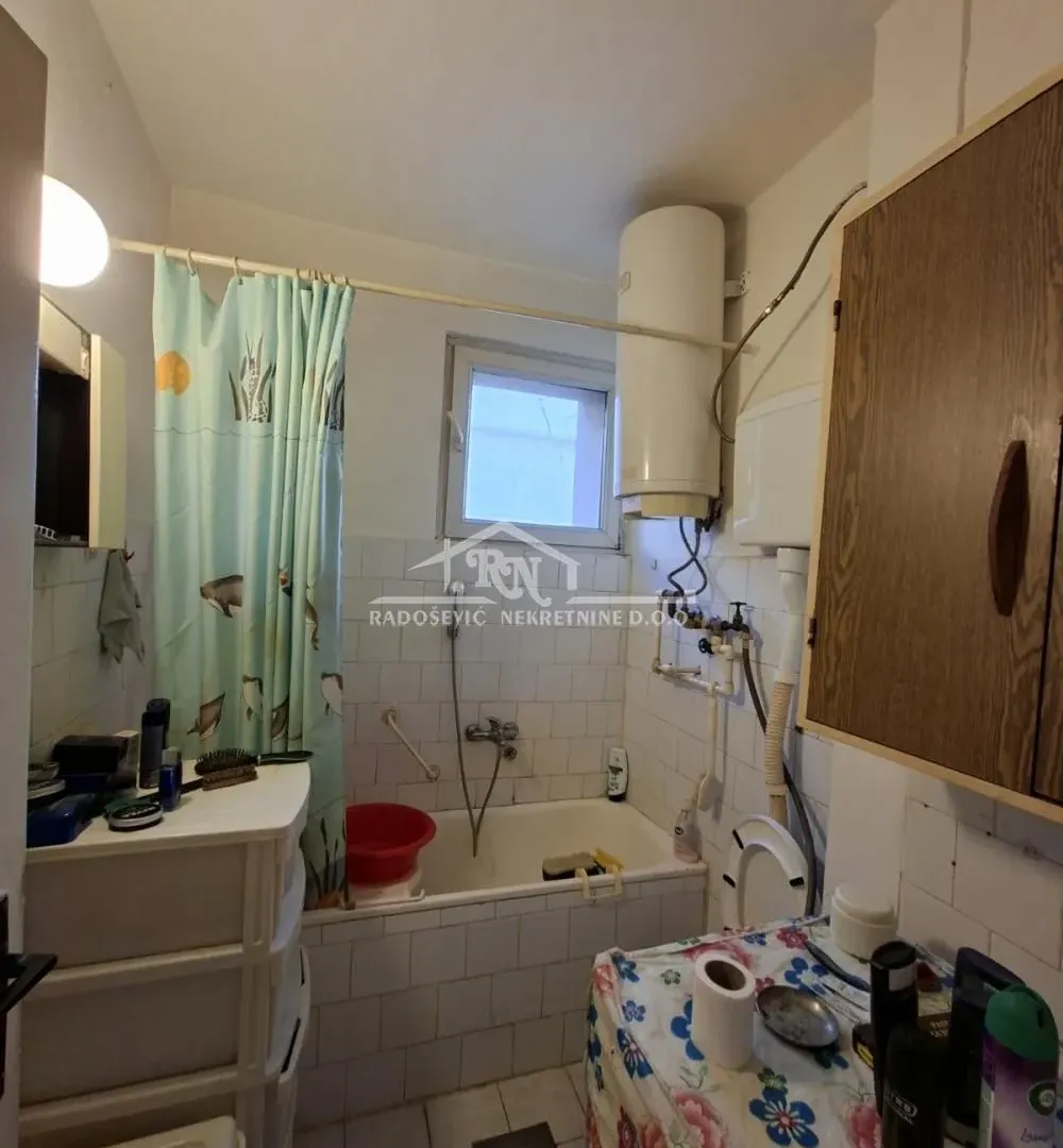 Prodaja, dvosoban stan, 57m², Galenika, Beograd