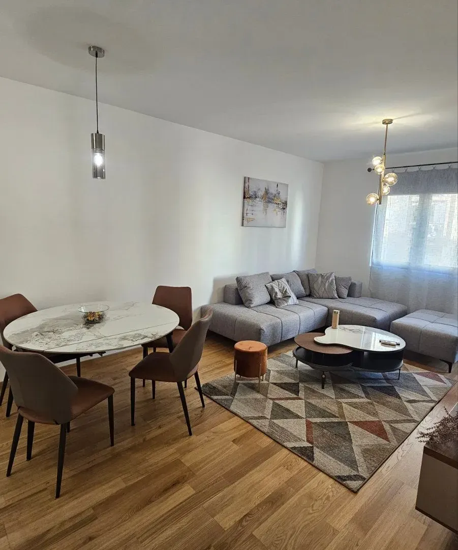 Izdavanje, jednosoban stan, 45m², City Kvart, Podgorica
