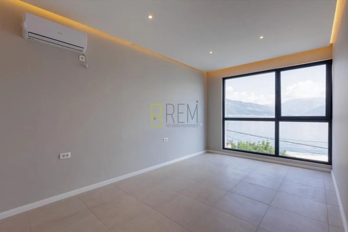 Prodaja, kuća, 200m², Krašići, Tivat