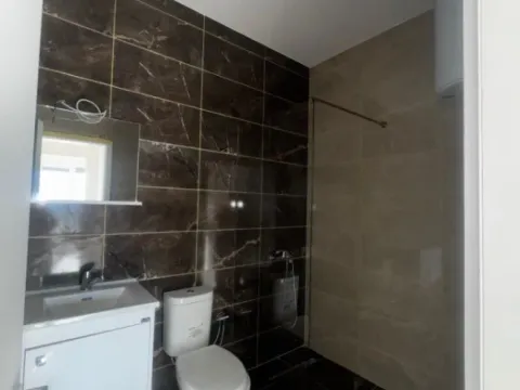 Prodaja, jednosoban stan, 53m², Ulcinj, Crna Gora - image 4