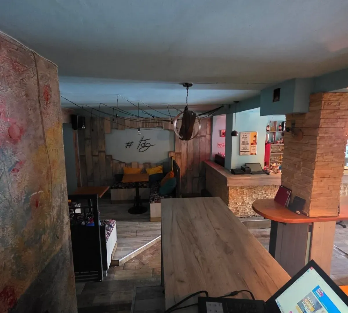 Rent, office space, 80m², Cetinje, Crna Gora