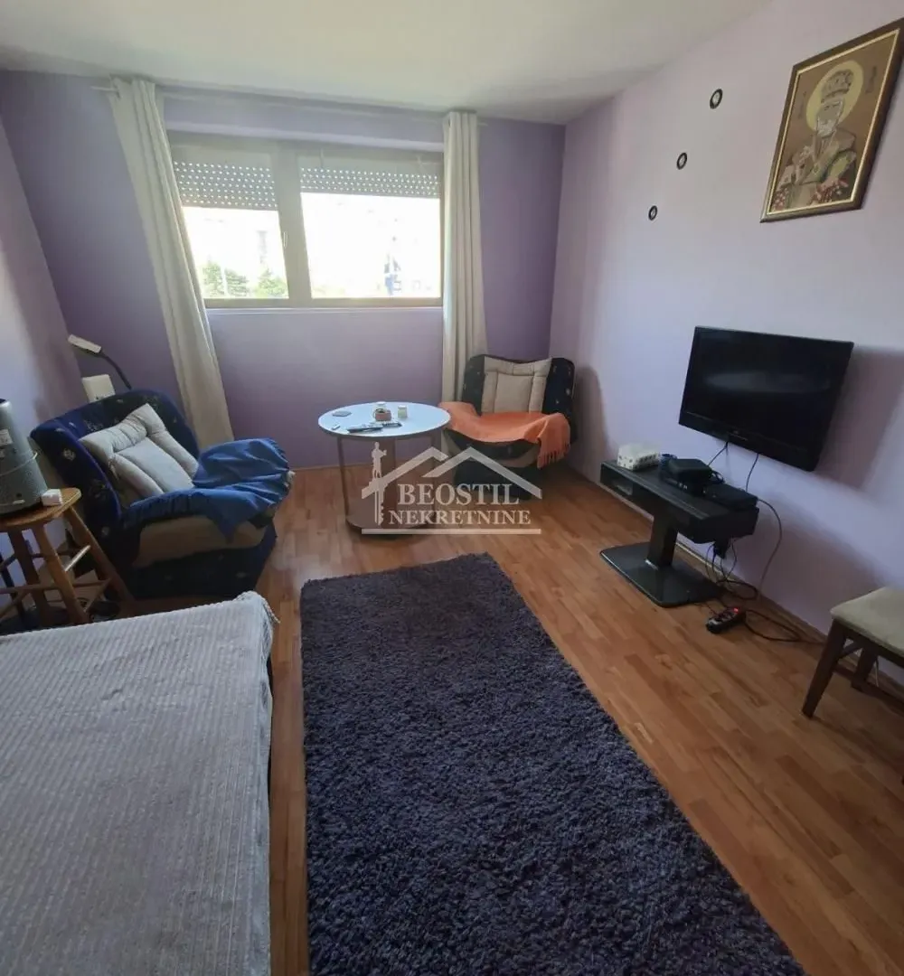 Prodaja, trosoban stan, 74m², Savski Venac, Beograd