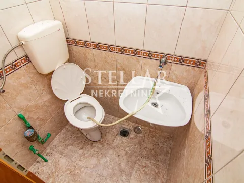 Rent, office space, 48m², Spuž, Danilovgrad - image 8