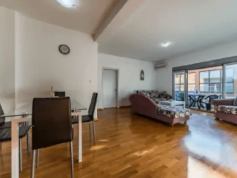 Rent, apartment, 95m², Rafailovići, Budva - image 4