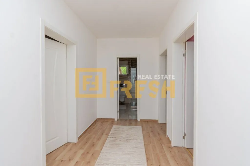 Rent, house, 110m², Kokoti, Podgorica