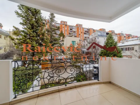 Izdavanje, trosoban stan, 98m², Lion, Zvezdara Sve Podlokacije - image 2