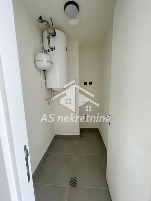 Rent, four bedroom apartment, 148m², Savski Venac, Beograd