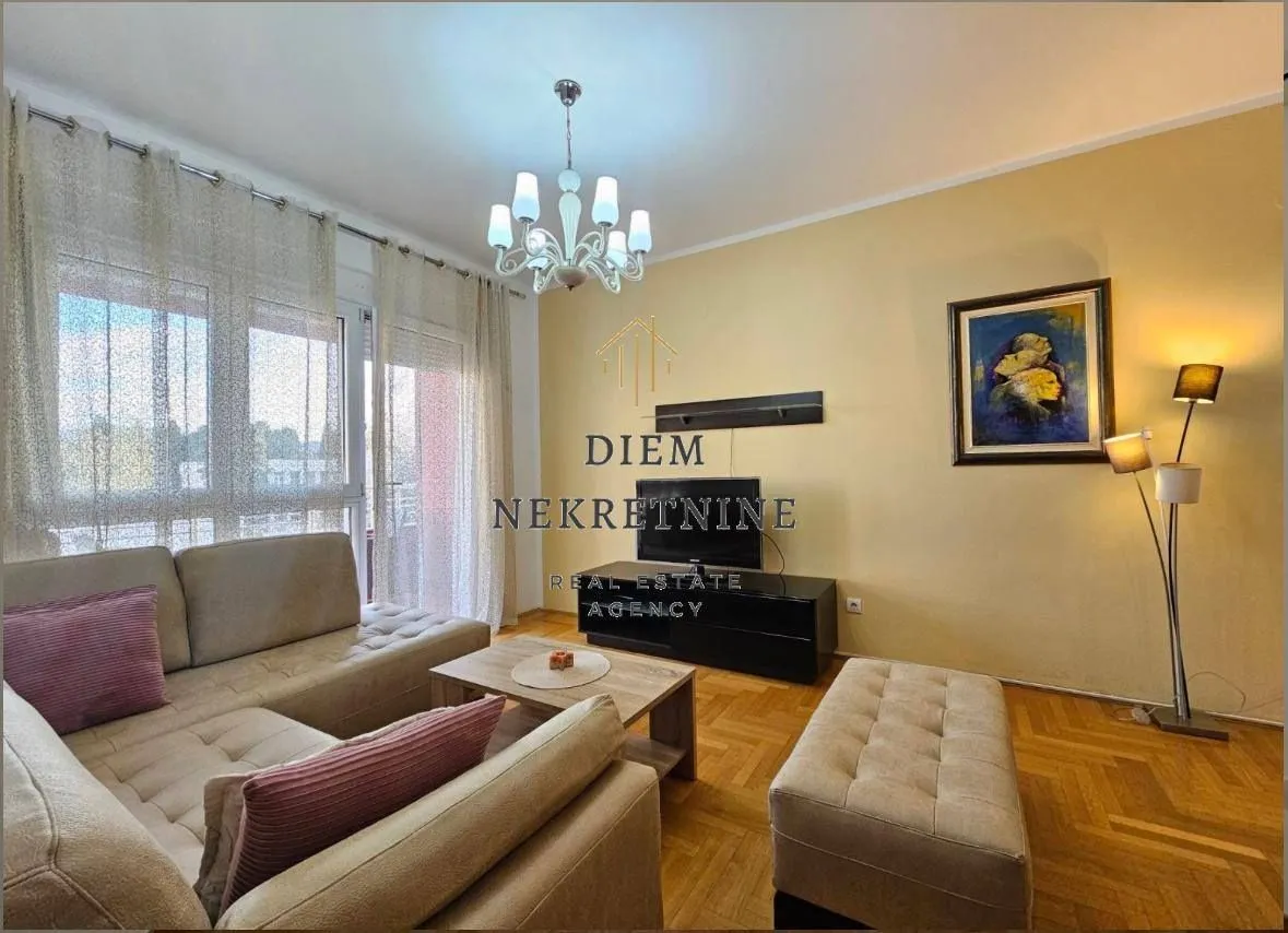 Rent, one bedroom apartment, 52m², Centar, Bar