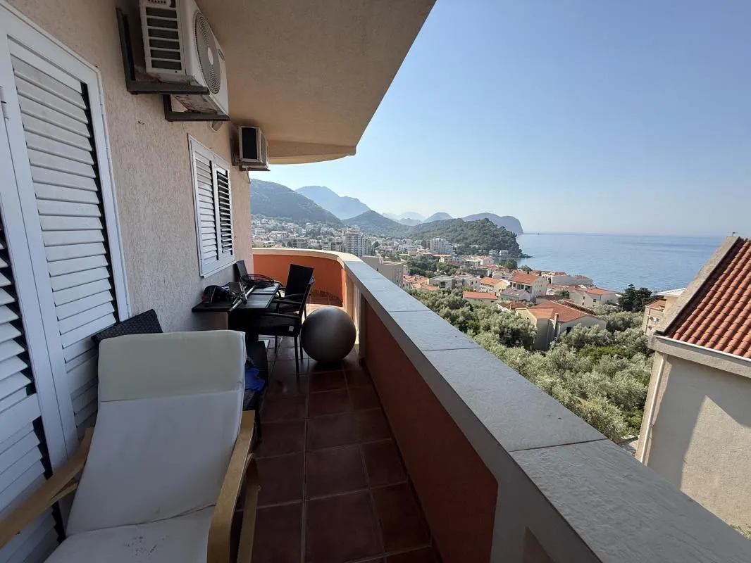 Sale, two bedroom apartment, 82m², Petrovac, Budva