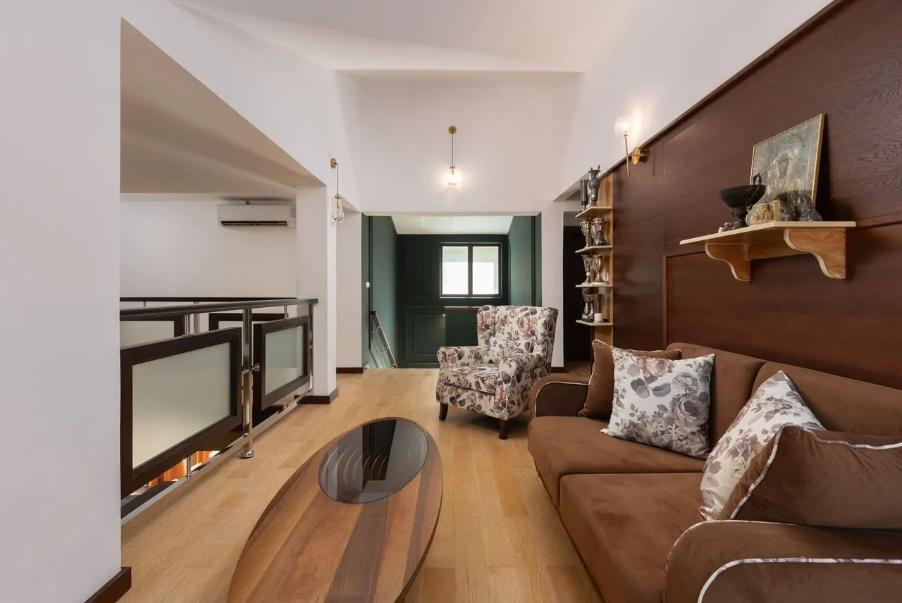 Rent, house, 400m², Dumidran, Tivat