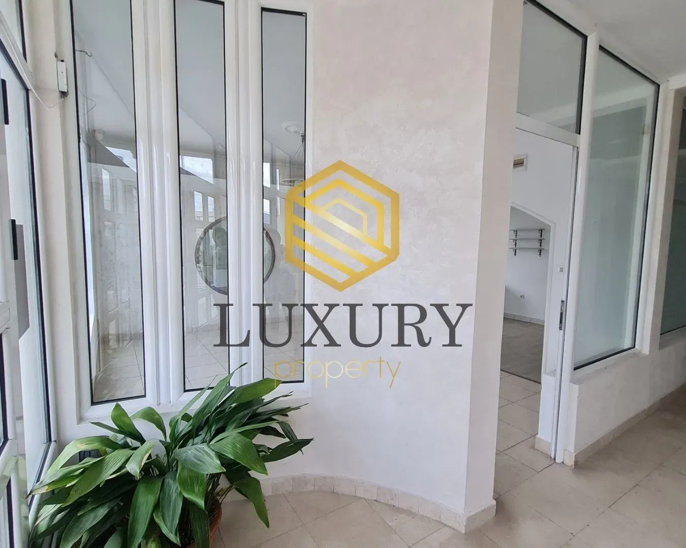 Rent, office space, 38m², Drač, Podgorica