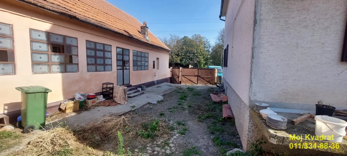 Prodaja, kuća, 411m², Stari Banovci, Stara Pazova