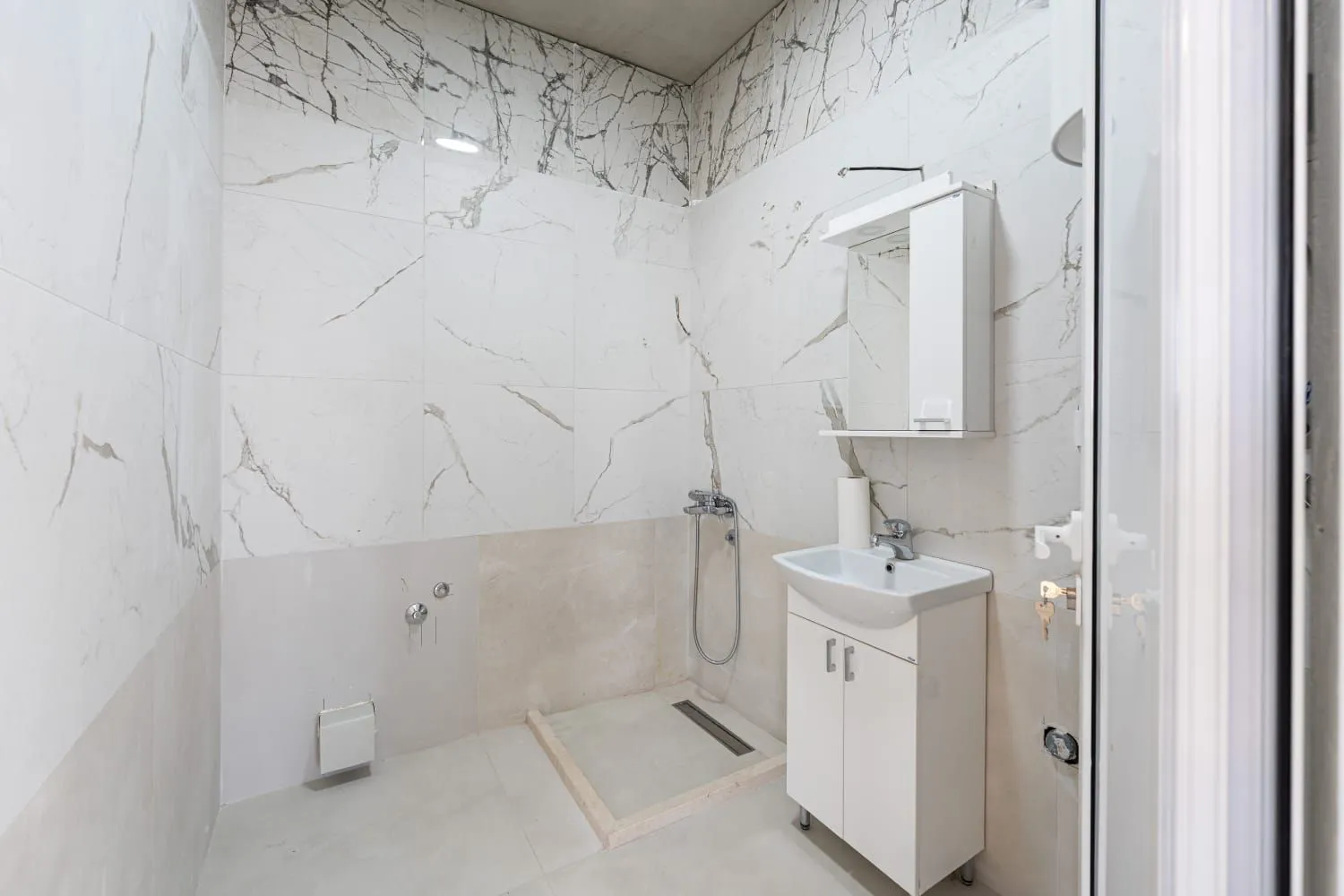 Rent, office space, 600m², Gornja Gorica, Podgorica