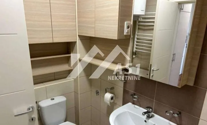 Izdavanje, dvosoban stan, 50m², Socijalno, Novi Sad Sve Podlokacije