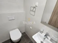 Izdavanje, trosoban stan, 96m², City Kvart, Podgorica - image 8