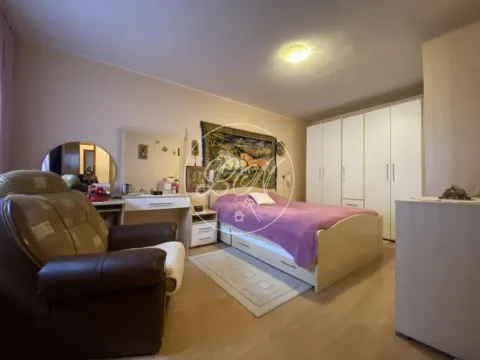 Prodaja, kuća, 210m², Stari Banovci, Stara Pazova - image 17