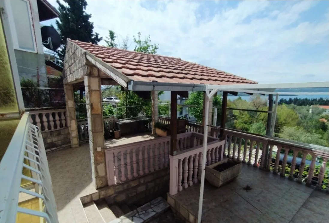 Rent, house, 180m², Marići, Tivat