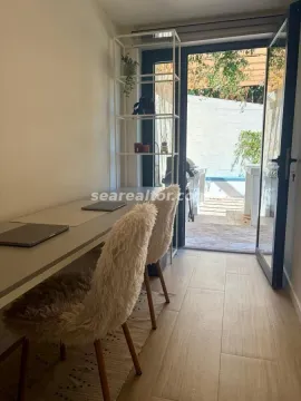 Prodaja, kuća, 220m², Centar, Tivat - image 16
