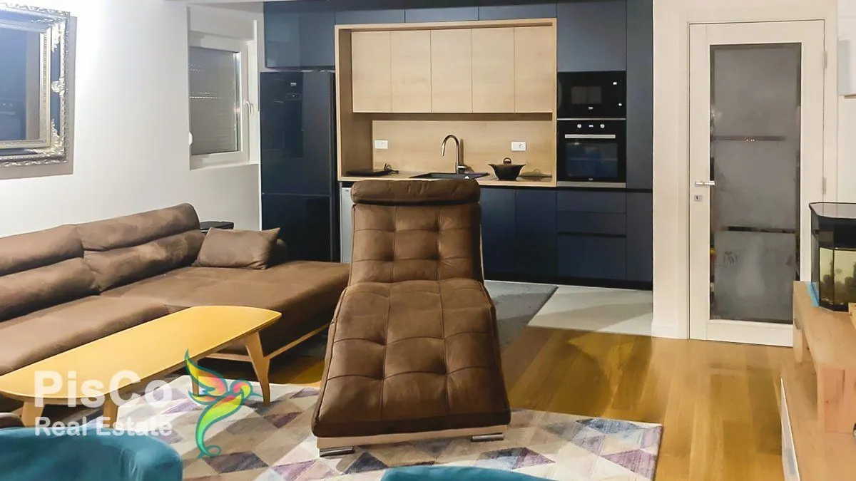 Prodaja, dvosoban stan, 71m², Central Point, Podgorica