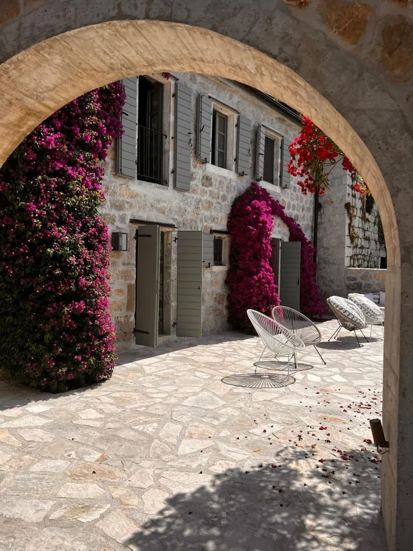 Rent, house, 400m², Herceg Novi, Crna Gora