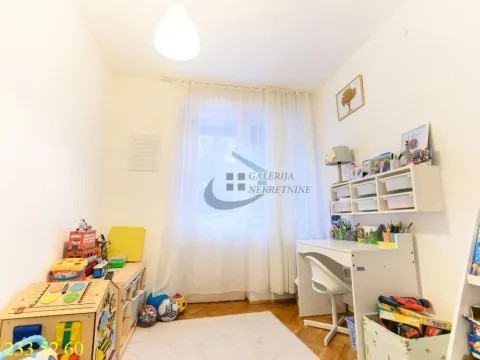 Rent, apartment, 107m², Savski Venac, Beograd - image 16