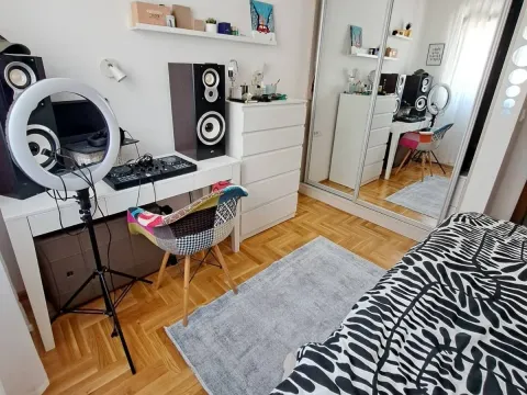 Prodaja, trosoban stan, 85m², Budva, Crna Gora - image 13