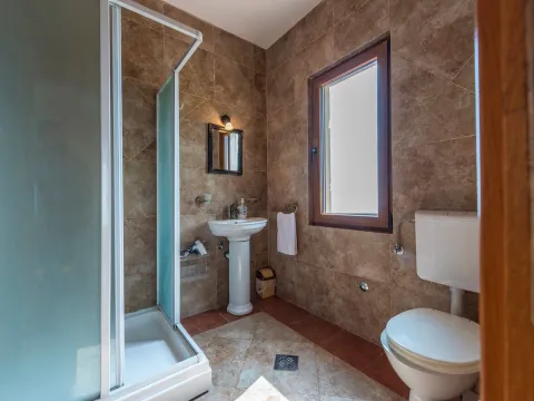 Sale, house, 650m², Kuljače, Budva - image 14