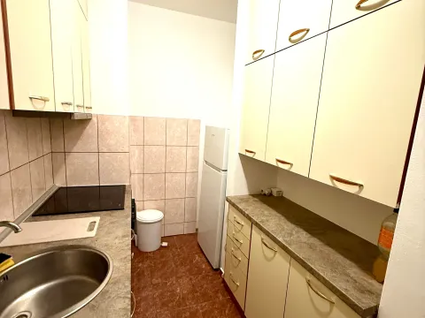 Rent, one bedroom apartment, 50m², Stari Aerodrom, Podgorica - image 6