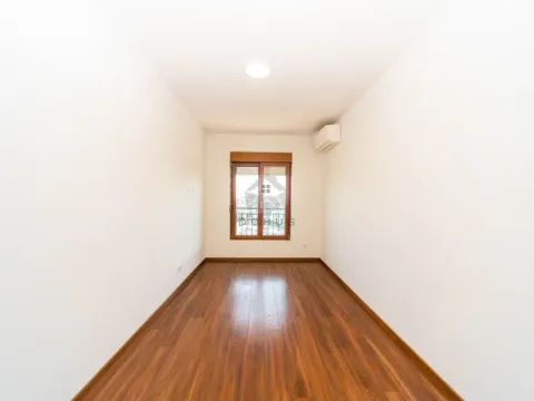 Rent, office space, 85m², Master Kvart, Podgorica - image 6