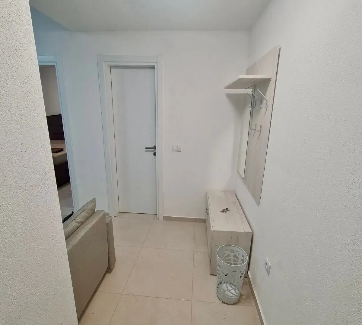 Rent, one bedroom apartment, 35m², Bjeliši, Bar