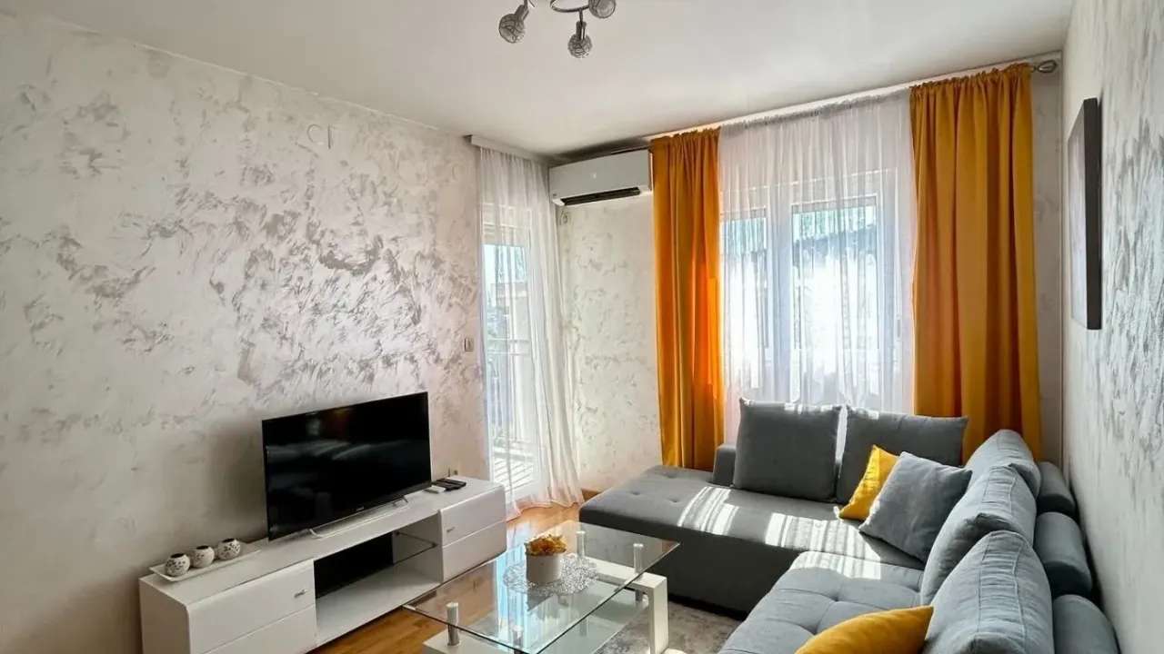 Izdavanje, jednosoban stan, 45m², Zagorič, Podgorica