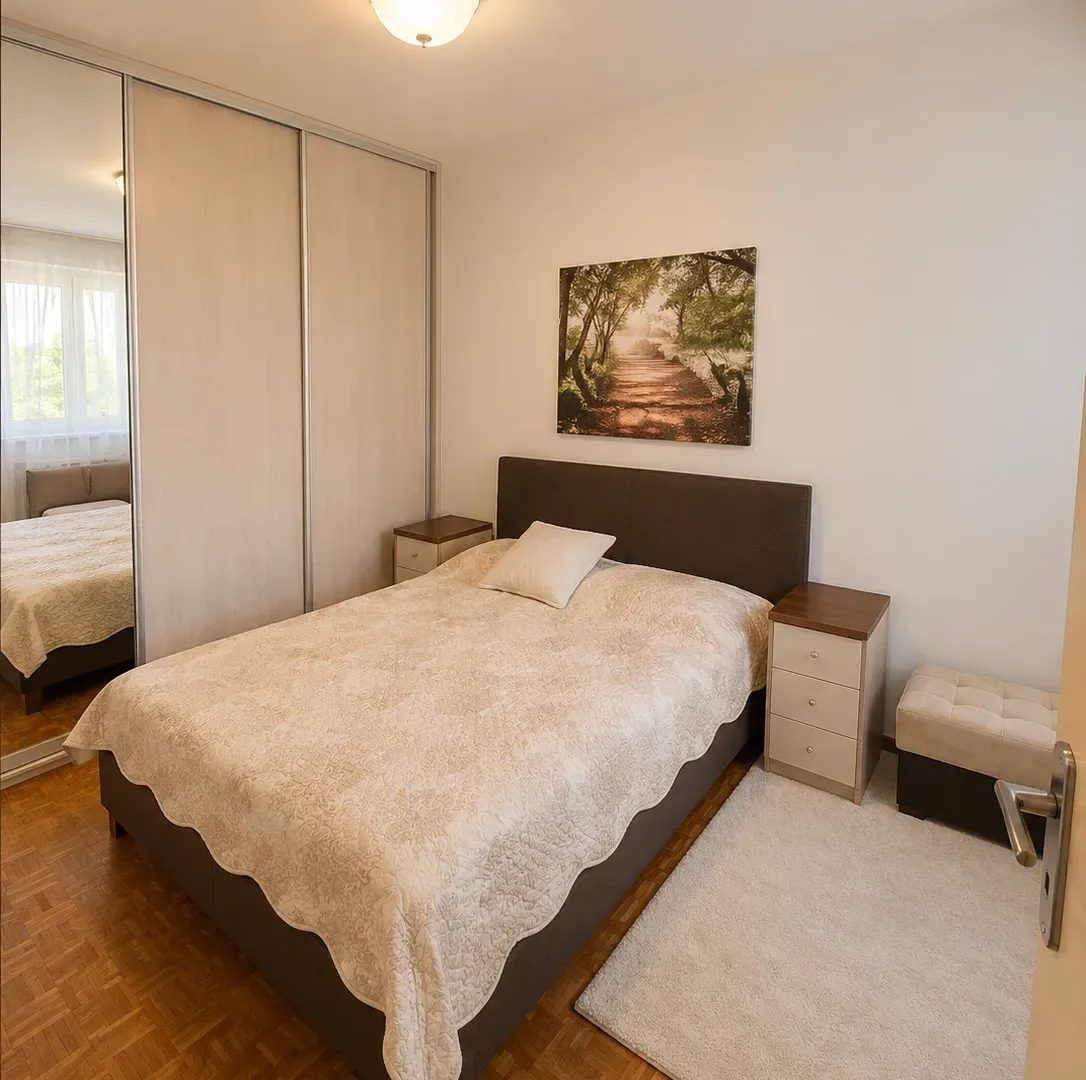 Izdavanje, dvosoban stan, 70m², Pobrežje, Podgorica